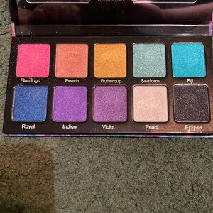 Violet Voss The Rainbow eye shadow palette